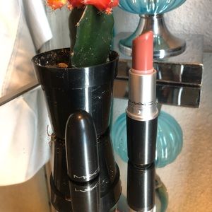 MAC KINDA SEXY LIPSTICK